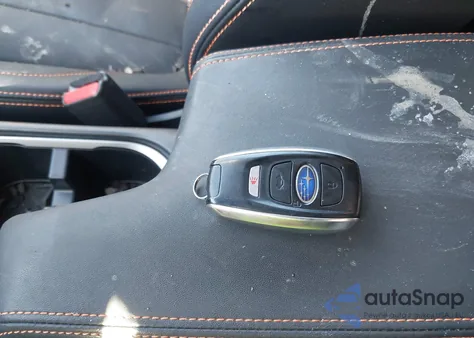 2021 Subaru Crosstrek Limited from USA, damaged, VIN JF2GTHMC0M8273568